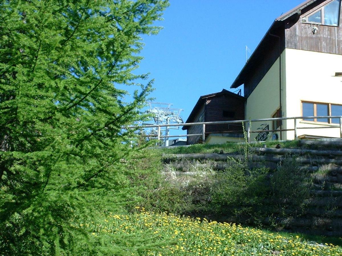 Il Capriolo Villa Oulx Exteriör bild